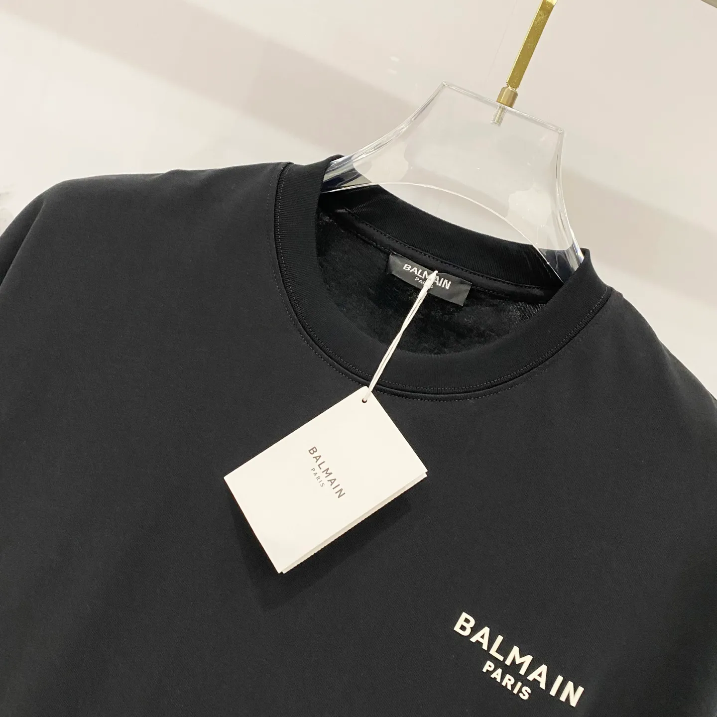 BALMAIN/Balmain-Pure cotton gram round neck T-shirt Classic simple silicone letter small label LOGO embossed logo Pure quality original fabric 100% cotton Versatile fashion light luxury trend tag collar label wash three labels complete Size: XS-L Color: Black. White. Green. Khaki color. Royal Blue color